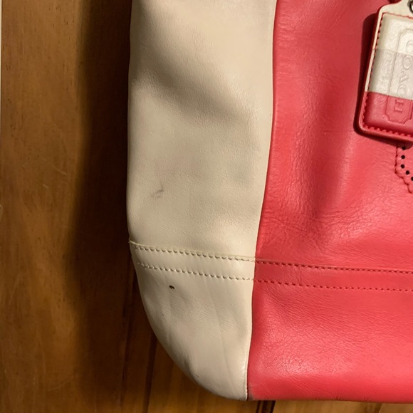 Coach purse - Picture 5 of 6